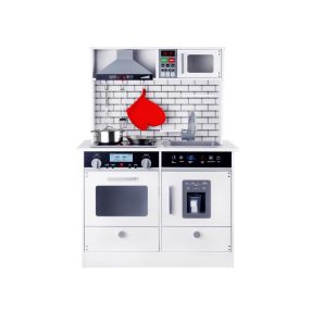 Nagy fából készült konyha fénnyel és hanggal